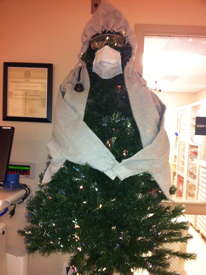 Weird hospital Christmas tree.
