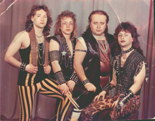 Awkward vintage band publicity photo.